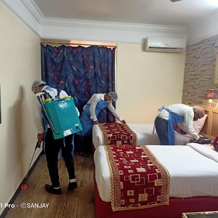 דמאן Hotel Sovereign מראה חיצוני תמונה