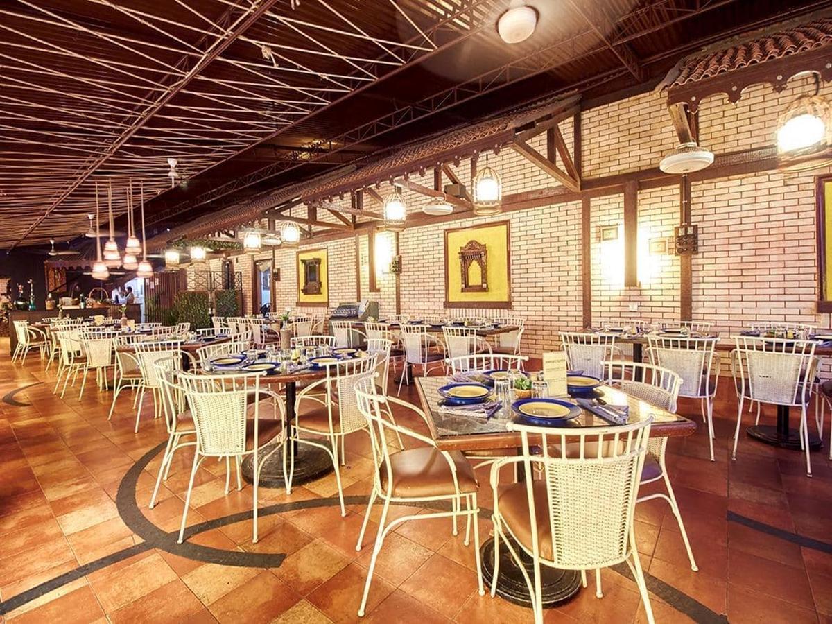 דמאן Hotel Sovereign מראה חיצוני תמונה