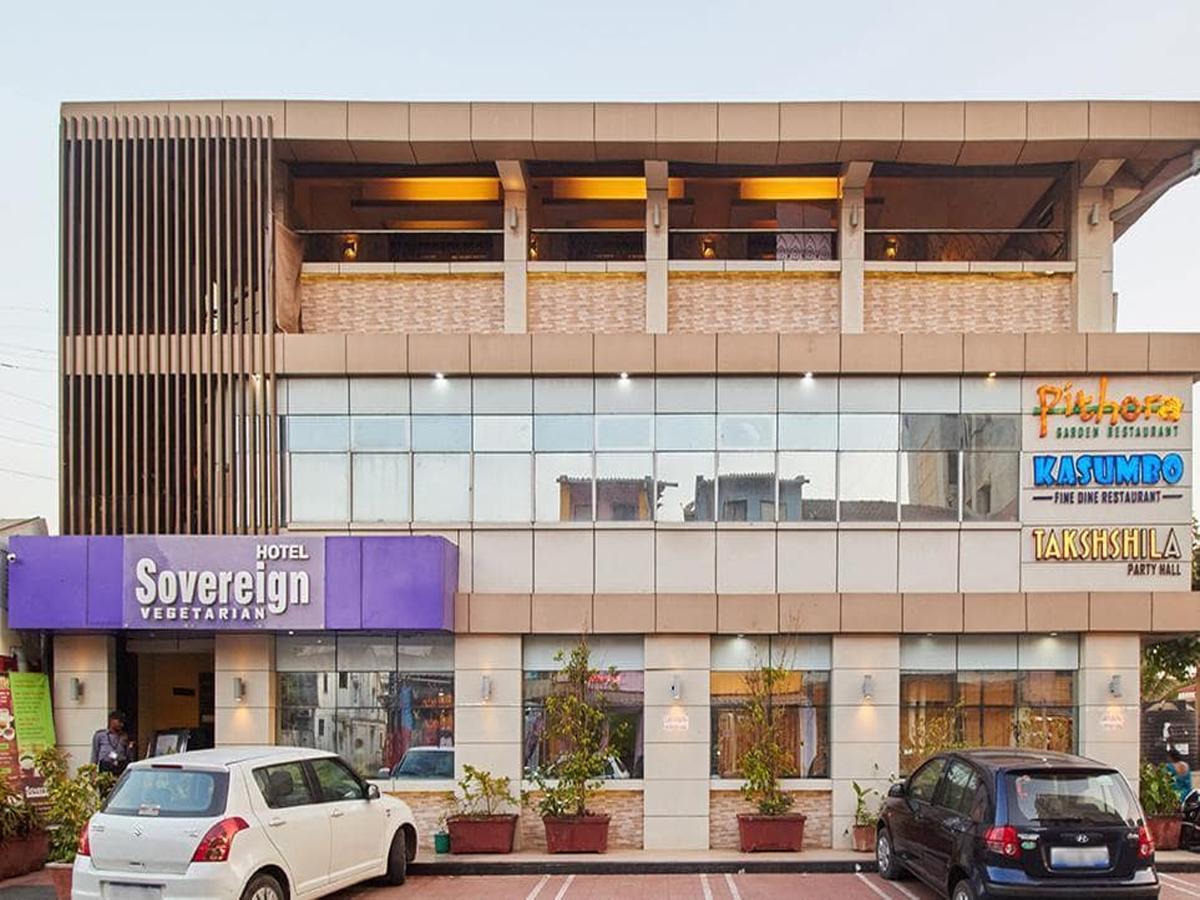 דמאן Hotel Sovereign מראה חיצוני תמונה